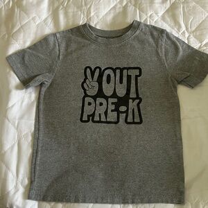 Kids Gray '✌️ Out Pre-K' Graphic Tee